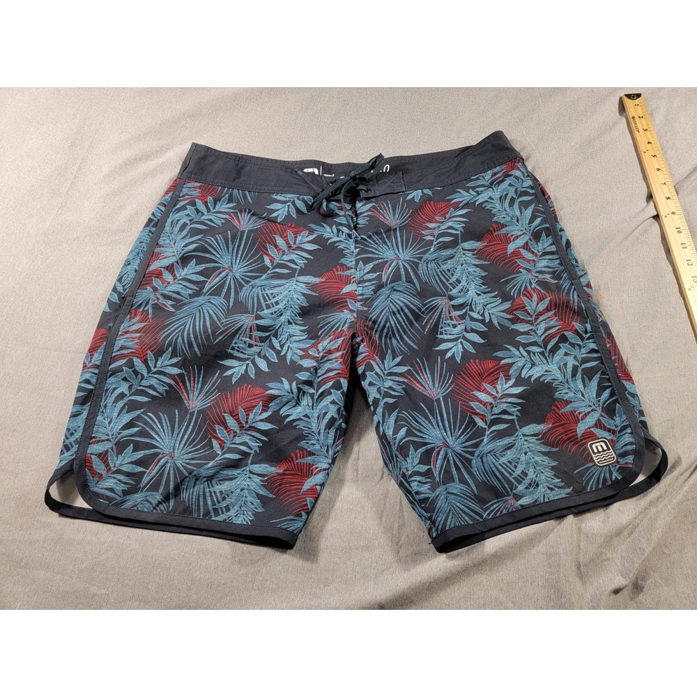 Travis Mathew Party Hearty Board Shorts Swim Trunks Mens 38x9 Pockets